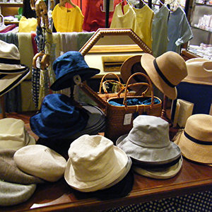 開催中~無くなり次第終了<br>Chapeaugraphyのハットが入荷しました