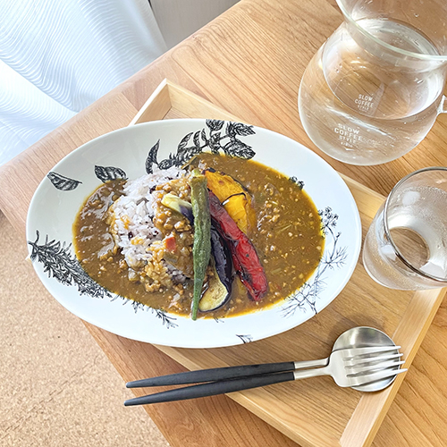 【スタッフのおうち時間】<br>スパイシーなカレーで残暑も元気に!