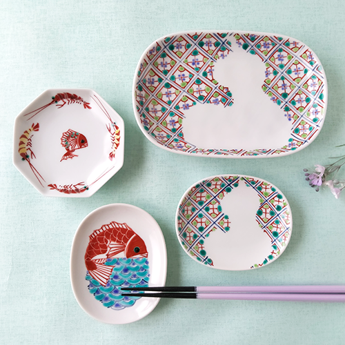 7/1(金)~7/31(日)<br>色絵の器展
