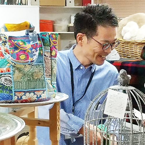 【私の部屋リビングで働く人たち】<br>2002年入社　私の部屋商品チーム いたみさん