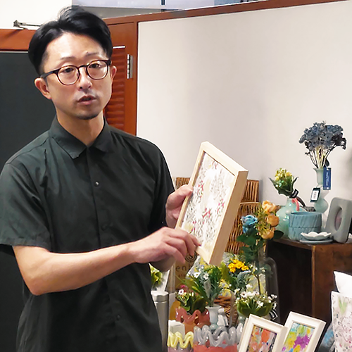 【私の部屋リビングで働く人たち】<br>2003年入社　キャトル・セゾン商品チーム　あべさん
